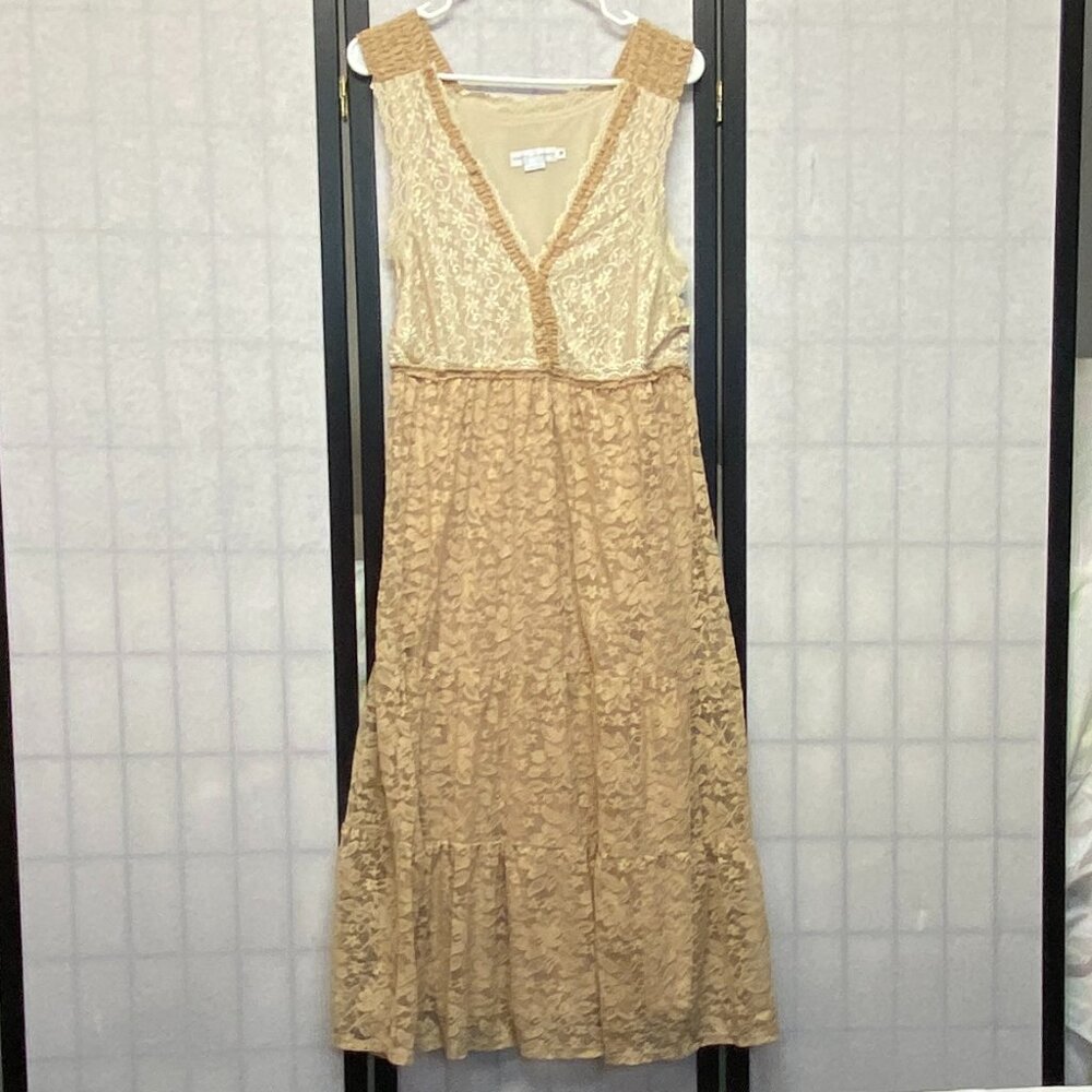 Garfield & Marks Lace Ruffled Tiered Maxi Dress Sleeveless V Neck Tan Lined M